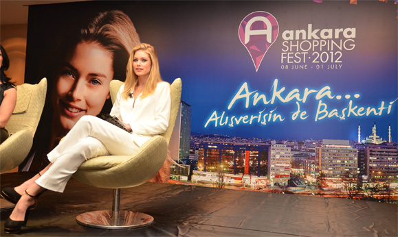 Ankara Shopping Night mit Doutzen Kroes © William Oswald