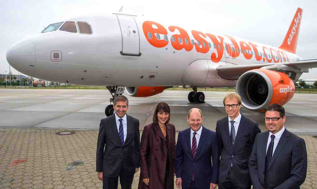 easyJet Standorteröffnung Hamburg easyJet mit Olaf Scholz Foto: Airline