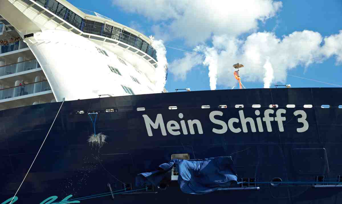 Schifftaufe Mein Schiff 3 Foto: Reederei