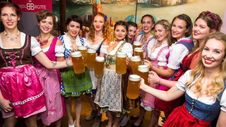 BLOCKBRÄU: Die elf Kandidatinnen für die Hamburger Bierkönigin