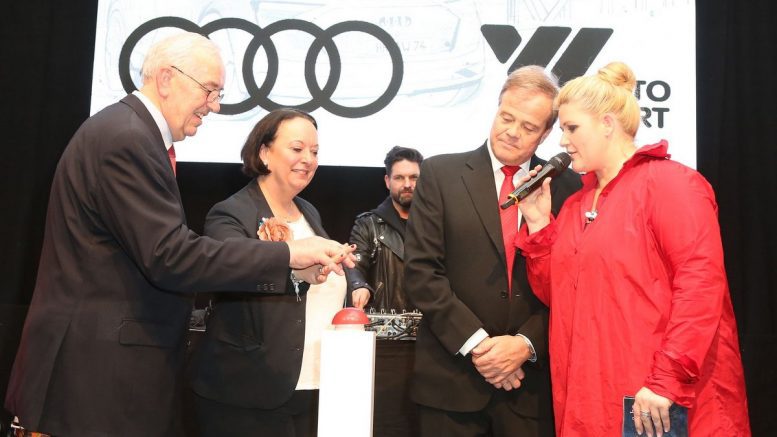 Startschuss für den Audi terminal von Auto Wichert - Gruppenaufnahme