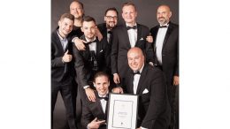 Beim Mixology Award in Berlin, das Gewinnerteam der The Fontenay Bar