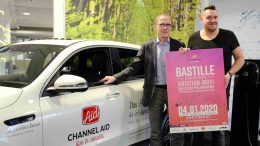 Matthias Kallis und Fabian Narkus am neuen Channel Aid Mercedes Benz
