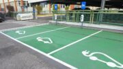E-Mobility: Parkplatz mit E-Ladensäulen