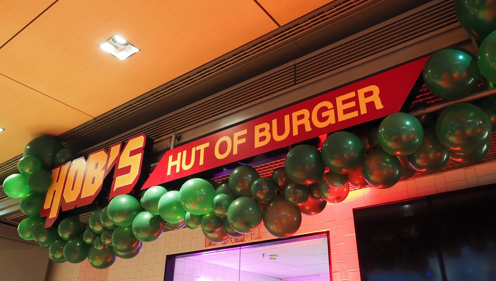 Grand Opening HOB'S Hut of Burger WErbung